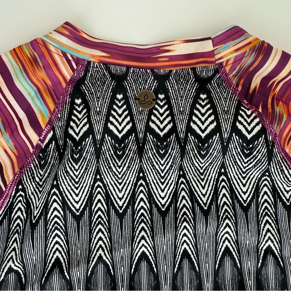 prAna Geometric Ikat Long Sleeve Top & Capri Legging Set XS Bundle - Picture 5 of 10